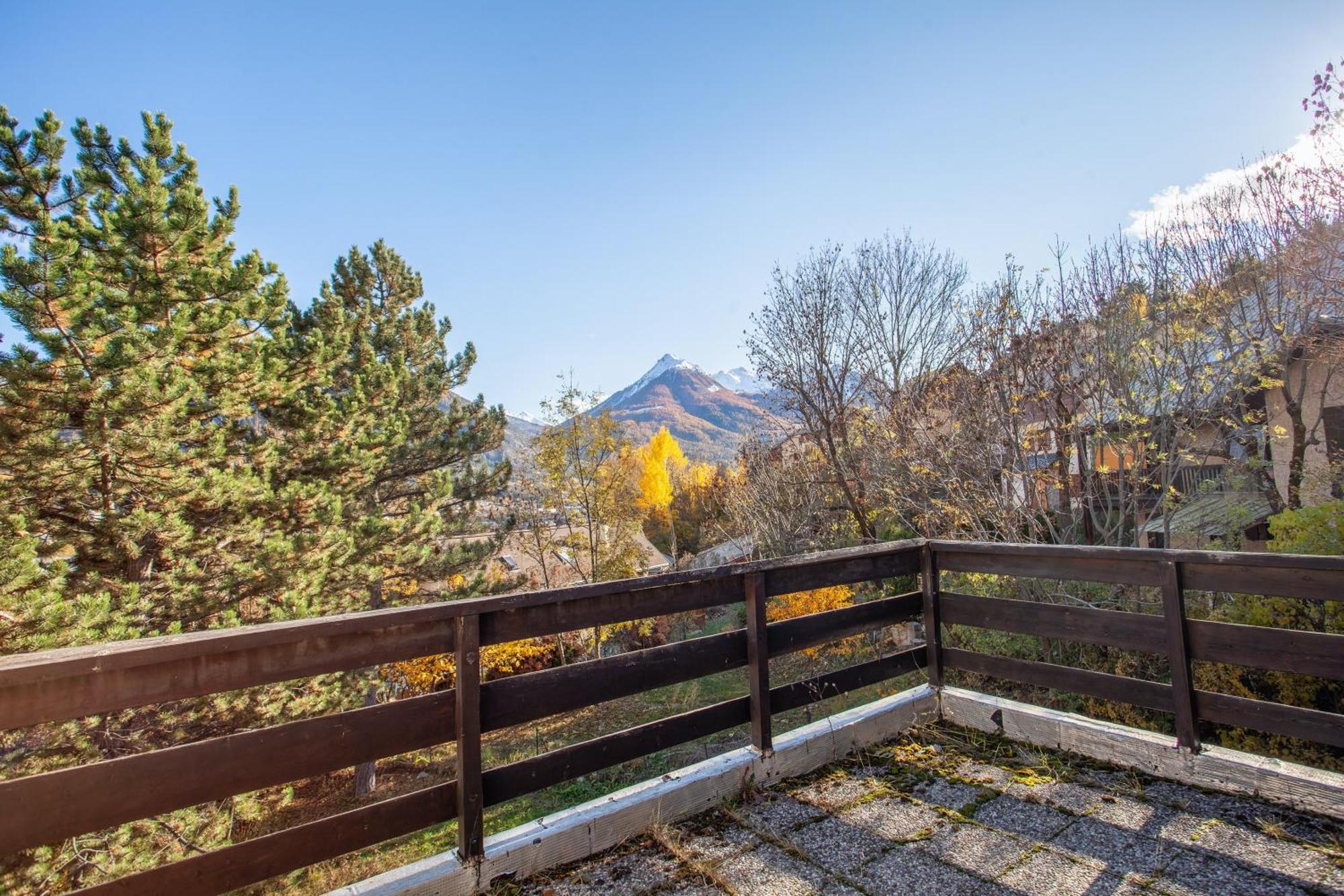 Chalet Confortable A Briancon Avec Vue Sur Montagne Εξωτερικό φωτογραφία